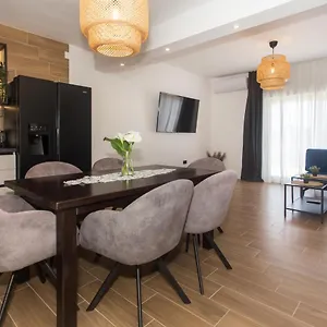 Angolo Apartman Kaštela
