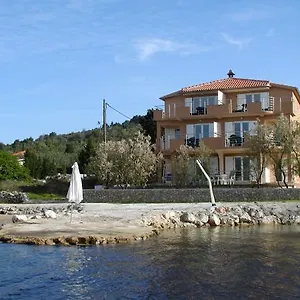 Njofra , Banj Croatia