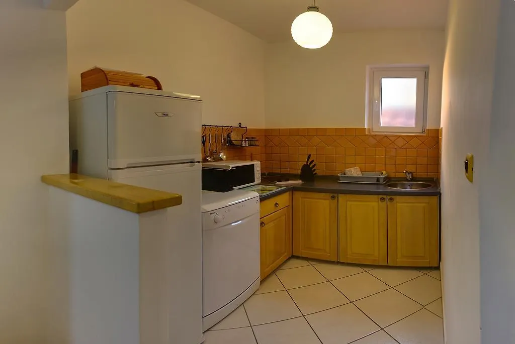 Vis A Vis Apartments Baska (Krk)