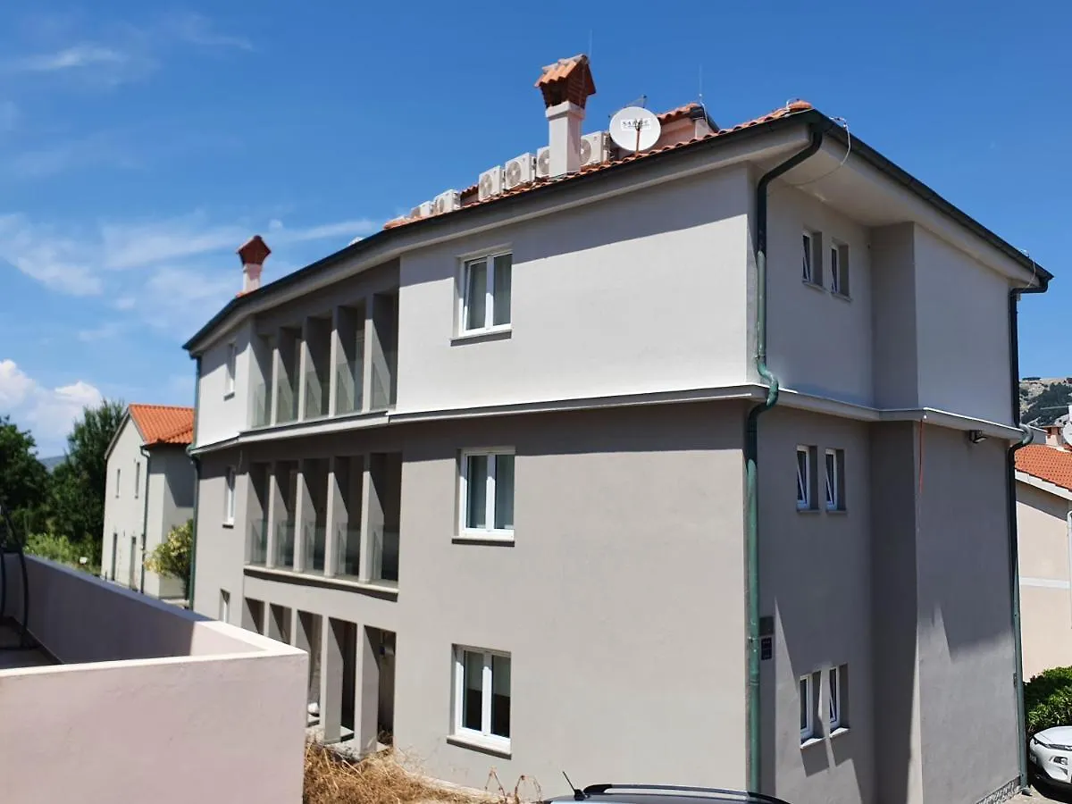 Vis A Vis Apartments 0*, Baska (Krk)