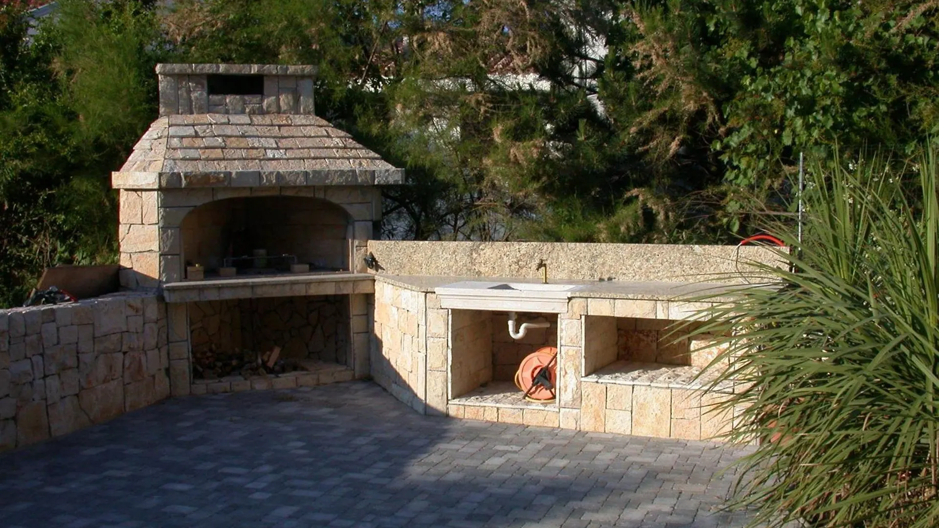 Vis A Vis Apartments 0*, Baska (Krk) Croatia
