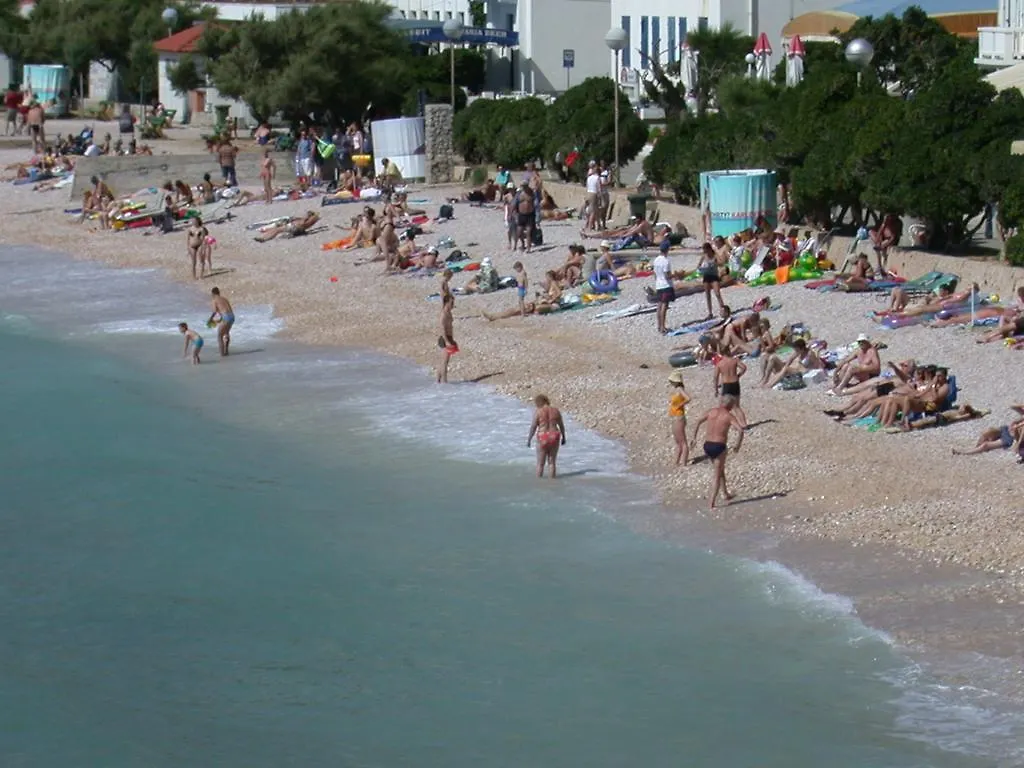 Vis A Vis Apartments